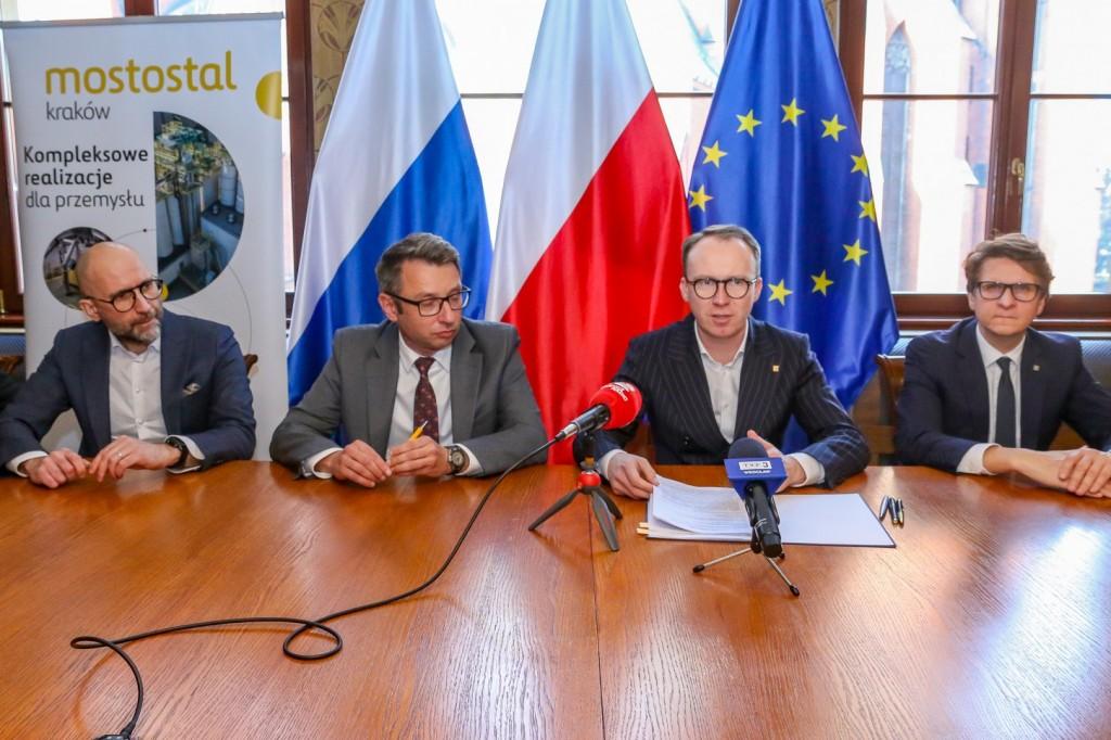  W niecałe dwa lata powstanie w Legnicy centrum przesiadkowe 