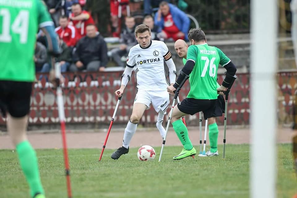 Miedziowi zainaugurowali rozgrywki w amp futbolu