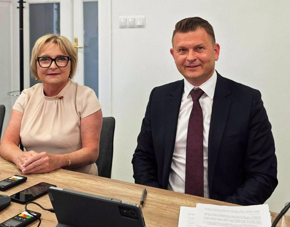 Absolutorium i wotum zaufania dla Zarządu Powiatu Złotoryjskiego(FOTO)
