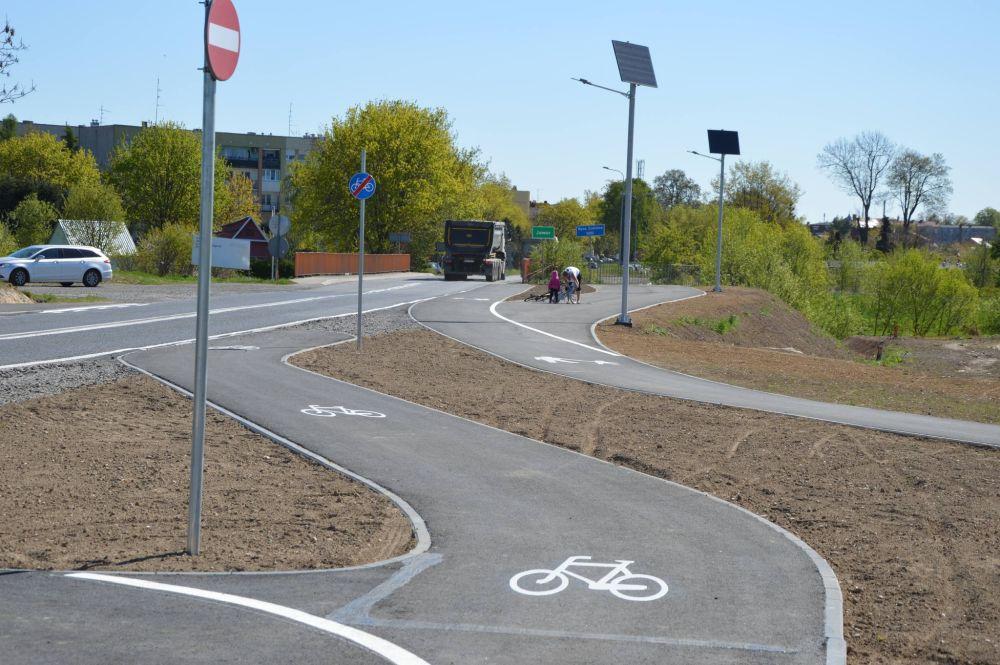 Trasa pieszo-rowerowa z Piotrowic do Jawora na finiszu (FOTO)