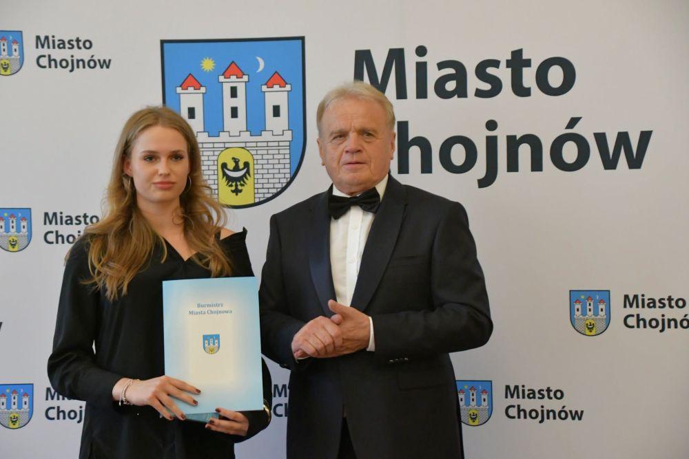 Stypendia dla najlepszych w Chojnowie (FOTO)