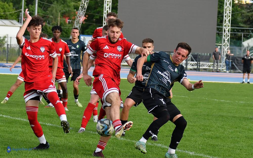 Iskra Księginice zasłużenie została w 4 lidze (FOTO)