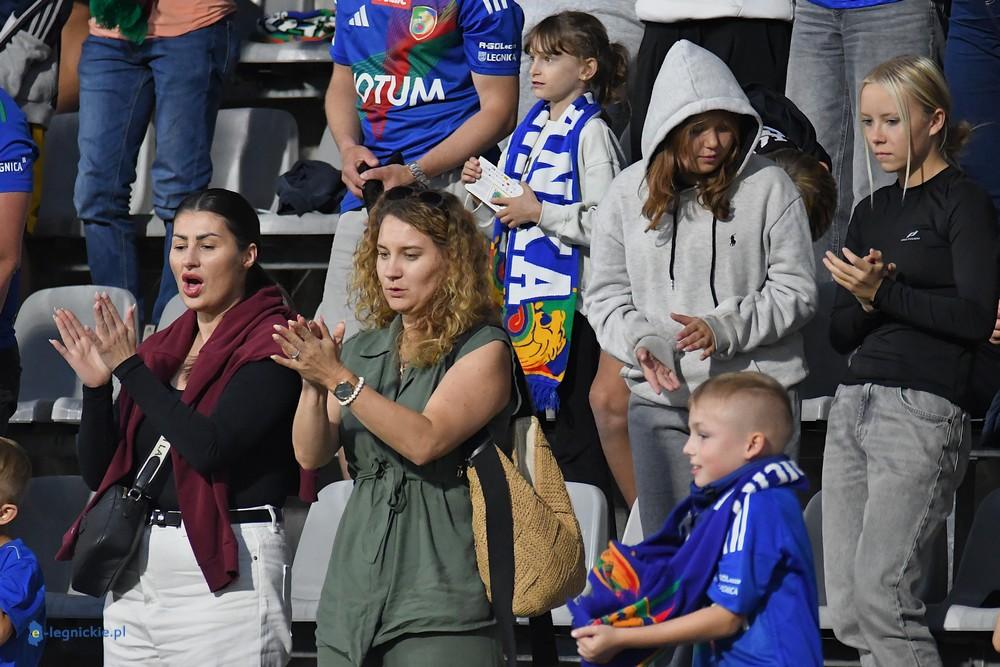 Znajdź się na trybunach! Derby pełne emocji, dymu i gorącego dopingu(FOTO)