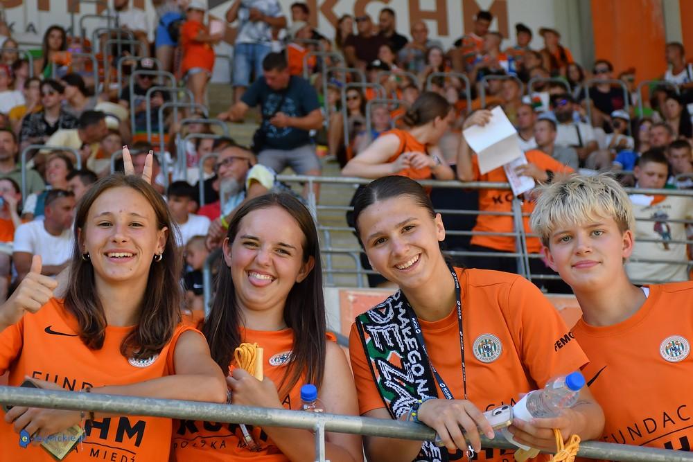 Derby bez kibiców gości, ale na trybunach i tak było gorąco (FOTO)