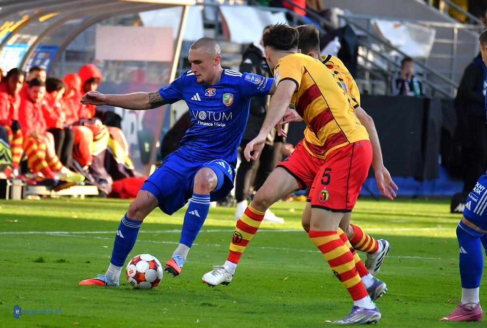 Miedź zmasakrowała Tychy. Hat-trick Stanclika