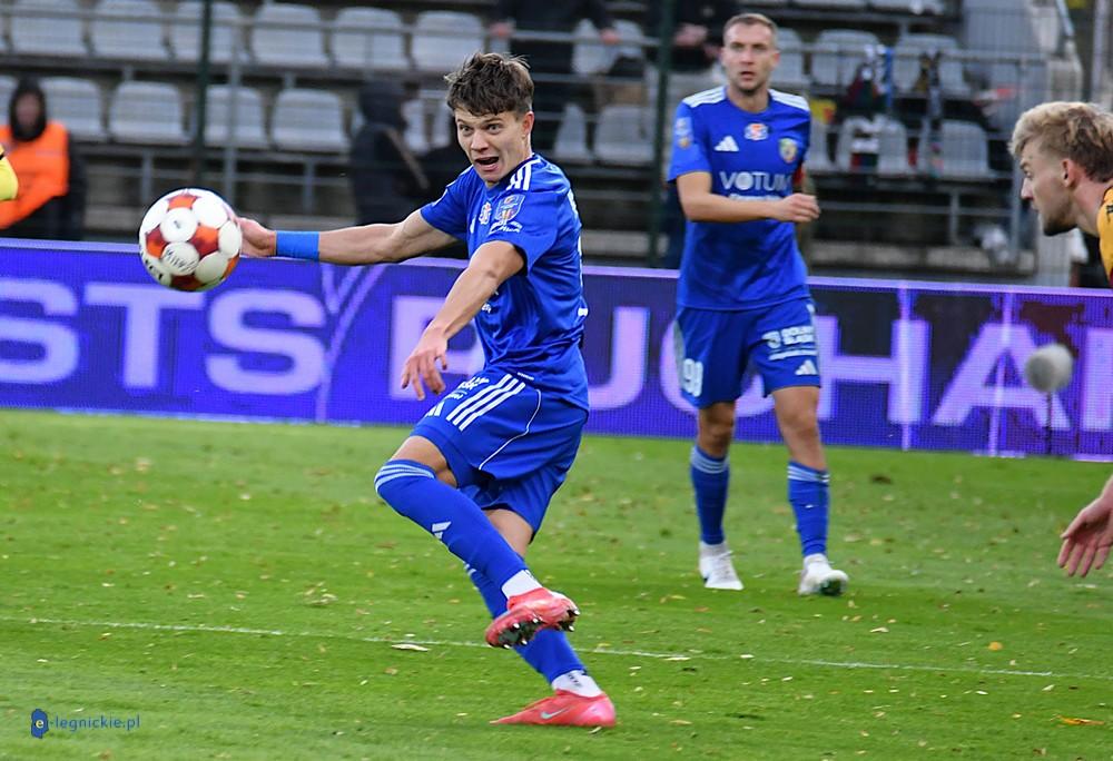 Miedż kontra Wieczysta w niedzielny wieczór