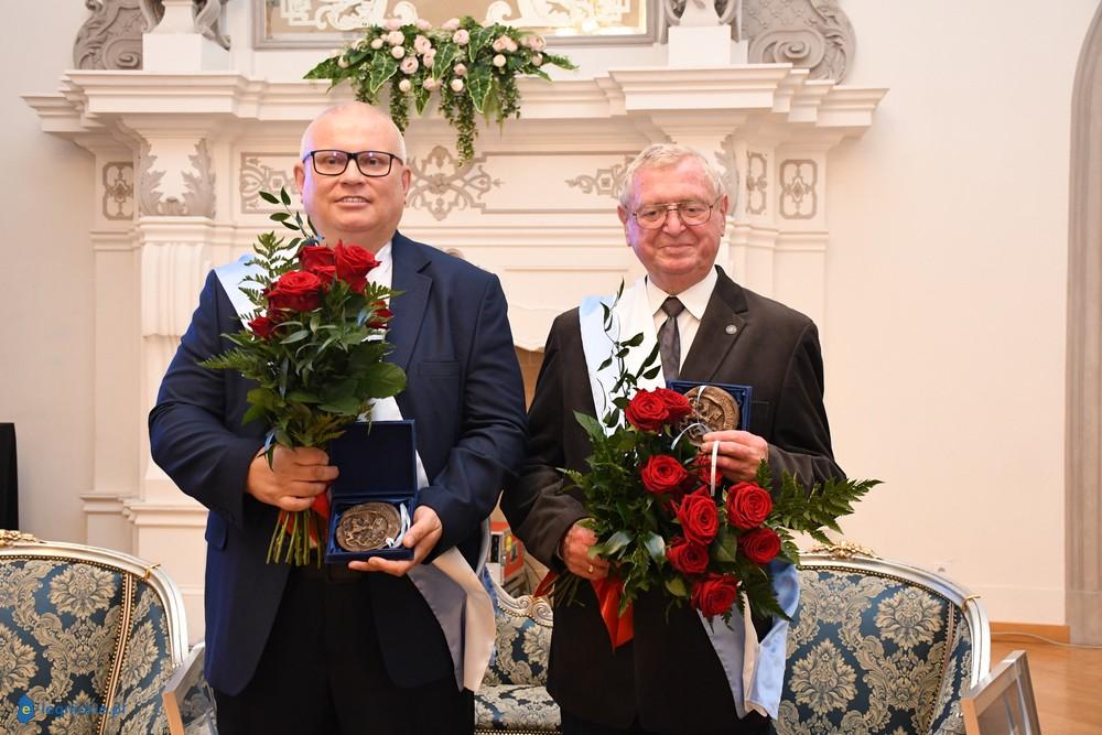 A. Dadełło i E. Wiśniewski Honorowymi Obywatelami Legnicy (FOTO)