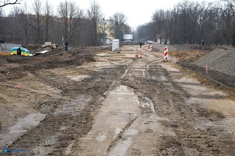 Trwa budowa nowej drogi w Legnicy (FOTO)