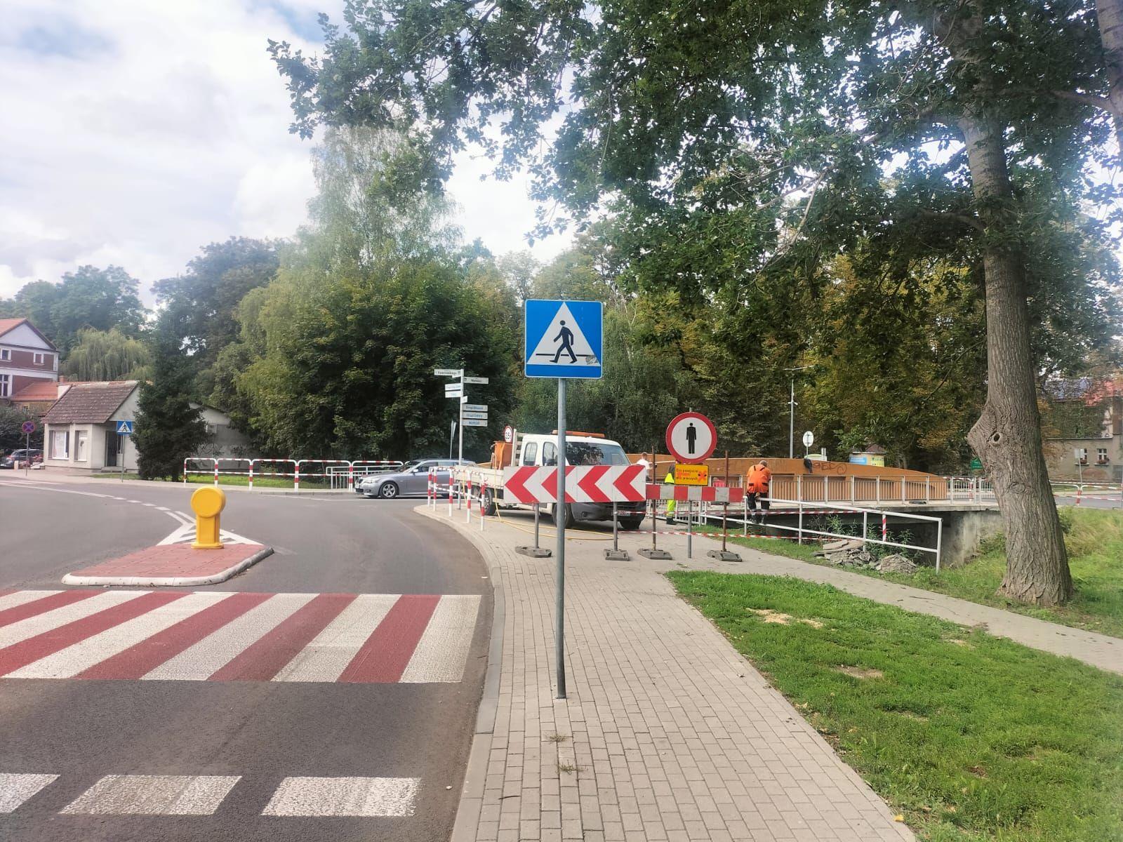 Rozpoczęto I etap remontu mostu nad rzeką Skorą w ciągu ulicy Wolności