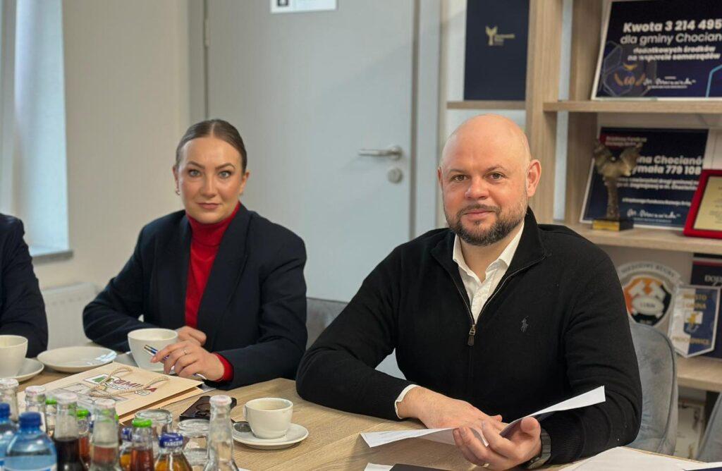 O komunikacji, drogach i inwestycjach. Kluczowe tematy dla gminy