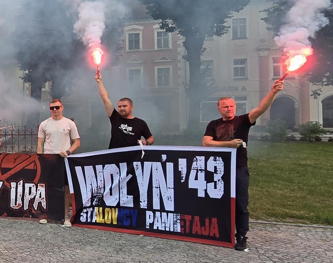 Chocianów Pamięta. Kibice Stali oddali hołd ofiarom Rzezi Wołyńskiej