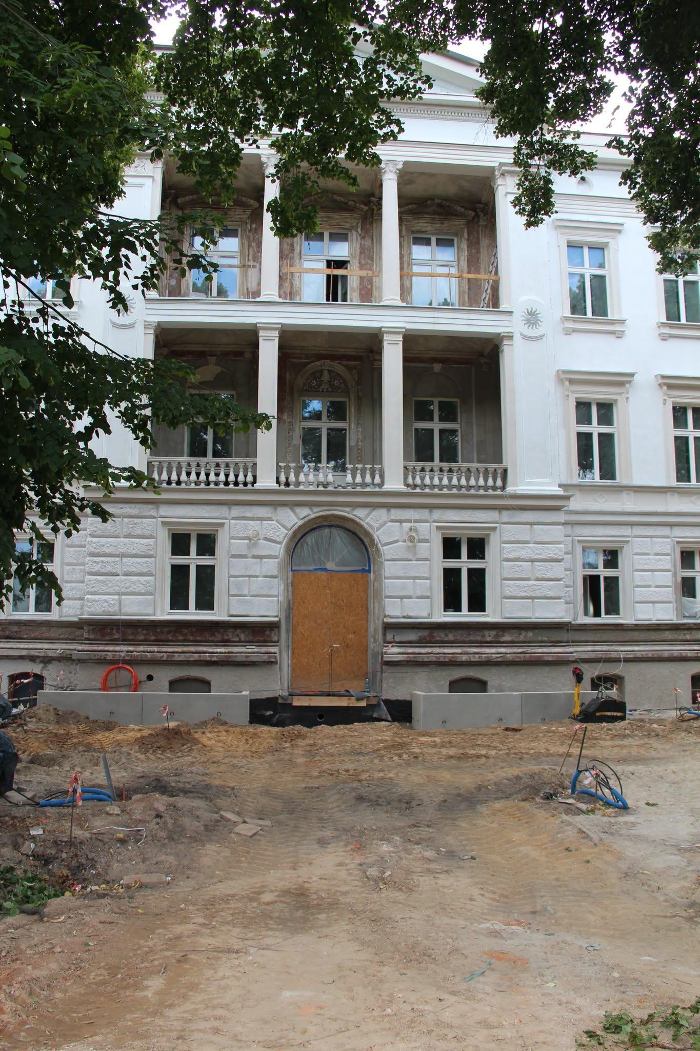CUS w Chojnowie wychodzi na zewnątrz. Inwestycja za ponad 9 mln zł nabiera tempa