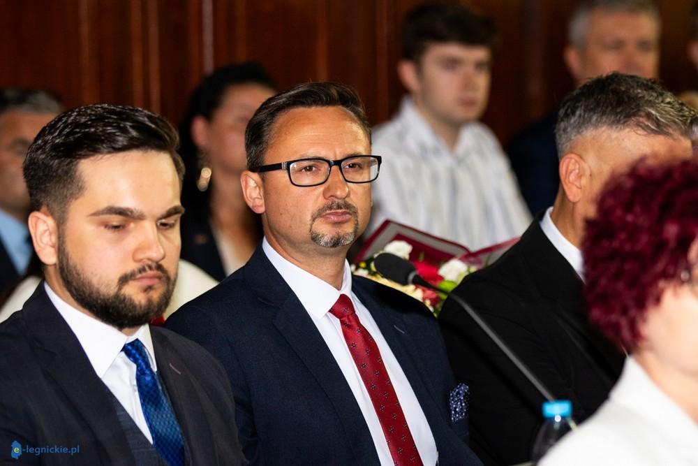 Nadzwyczajna sesja Rady Powiatu Jaworskiego. Radni zajmą się konkursem na dyrektora I LO i sytuacją w DPS