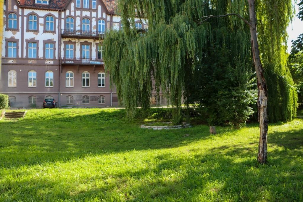 Dwie firmy chcą stworzyć w centrum skwer ze strefą wypoczynku