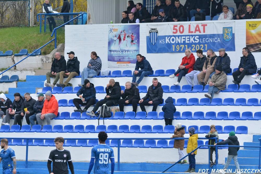 Stadion Konfeksu już nie straszy wyglądem. A to dopiero początek !