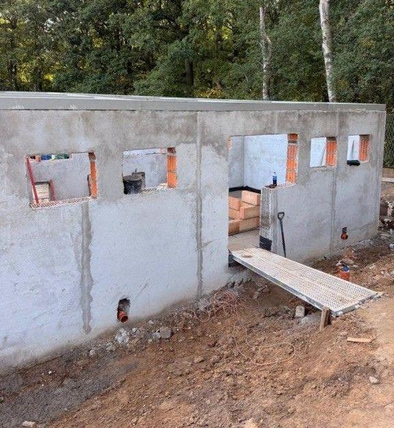 Powstają nowe boksy w schronisku dla bezdomnych zwierząt 