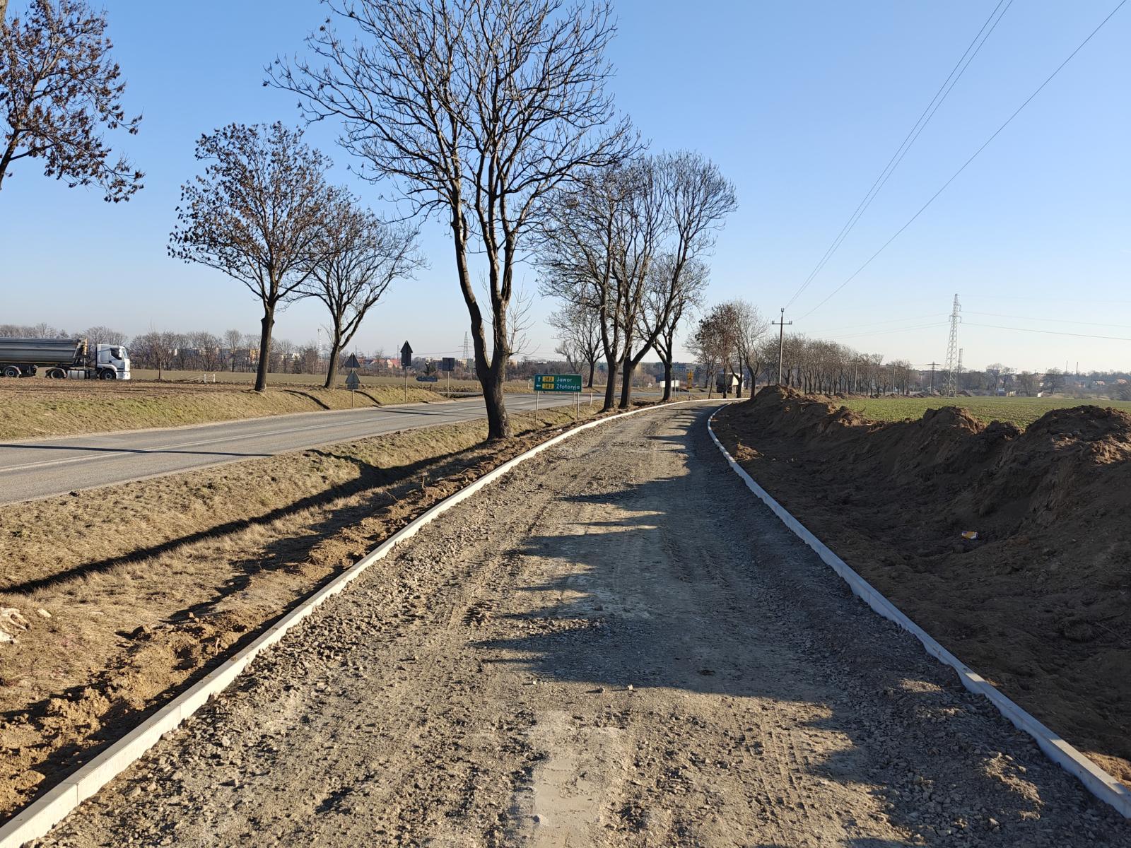 Ścieżka rowerowa rośnie jak na drożdżach...