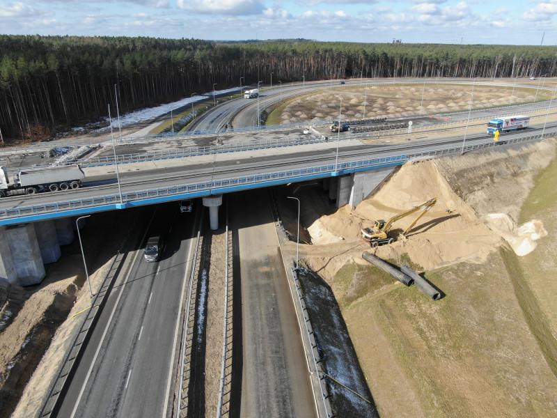 S3 z półrocznym poślizgiem. Znowu