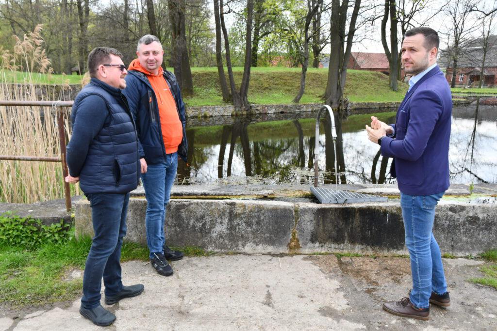 Po majówce remont zabytkowego źródełka