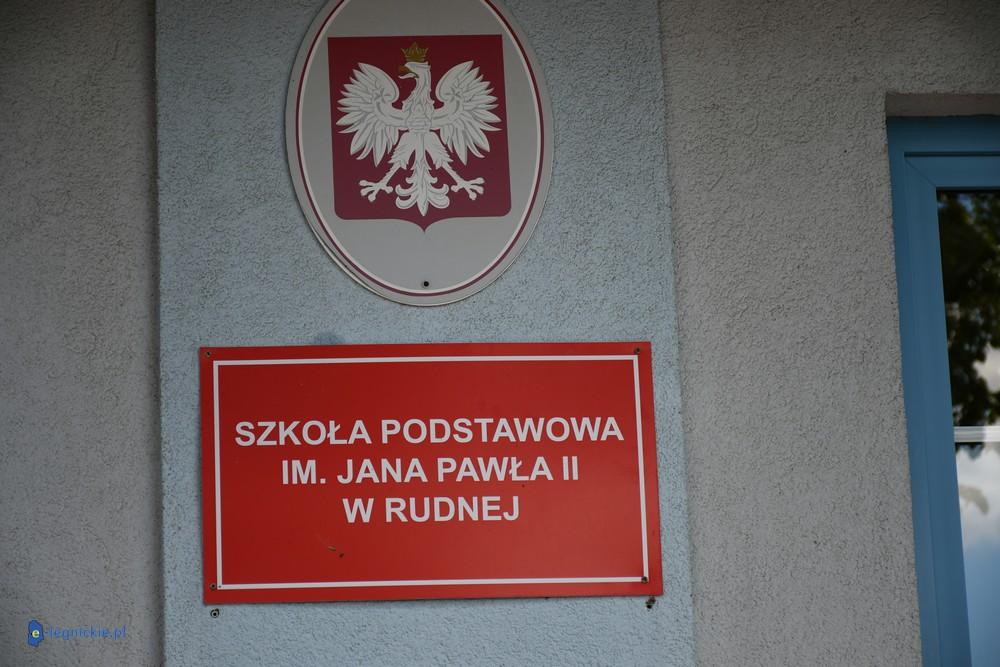 Kasa na szkolne wycieczki w gminie Rudna