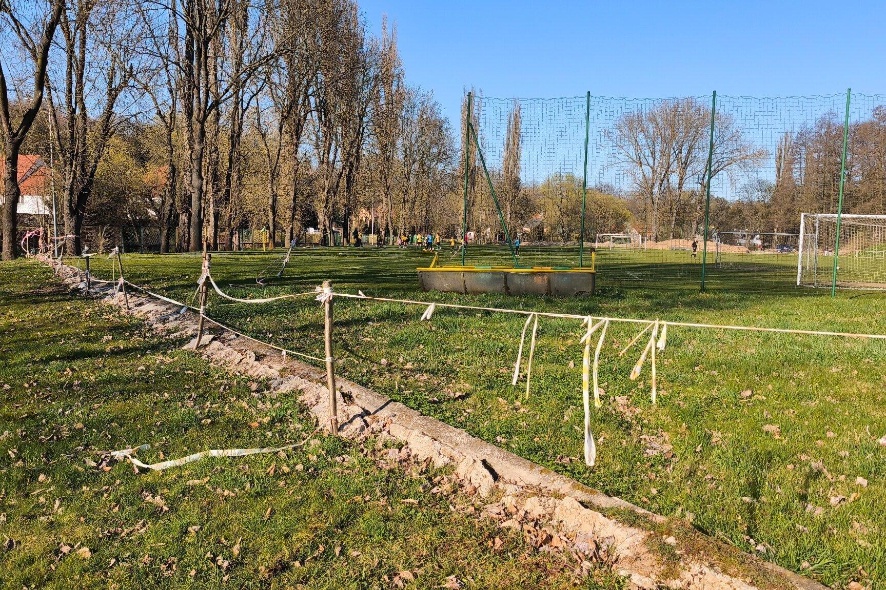  Są pieniądze na ogrodzenie stadionu