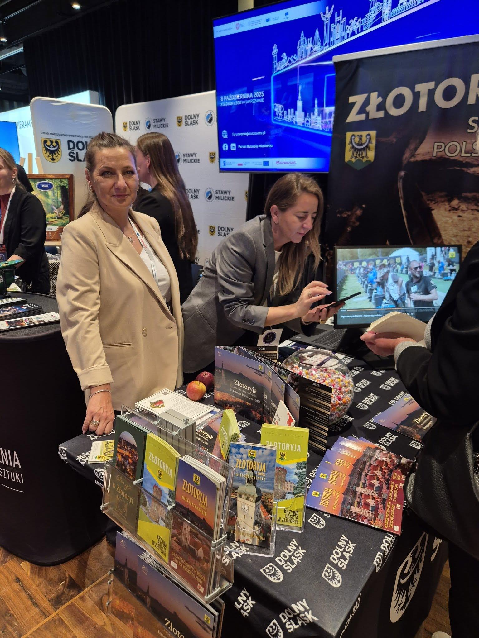 Miasto mieni się na złoto.15. Forum Rozwoju Mazowsza z rekordową frekwencją i z udziałem Złotoryi 
