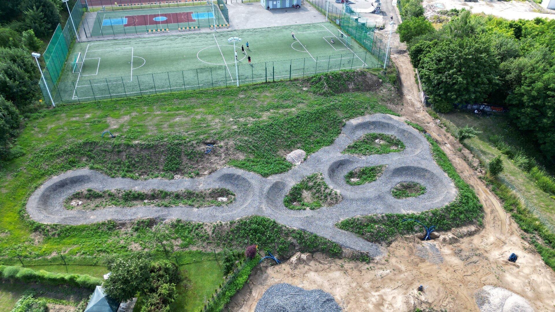  Na drodze do pumptracku stanęło drzewo. Inwestycja złapała opóźnienie 