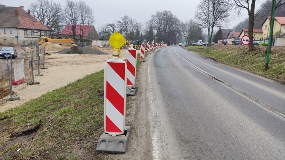 Budowa ronda przy galerii. Wkrótce kolejki do świateł