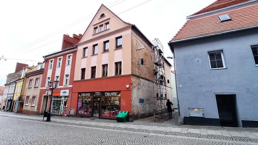 Kamienice przejdą remont. Mieszkańcy taniej się ogrzeją