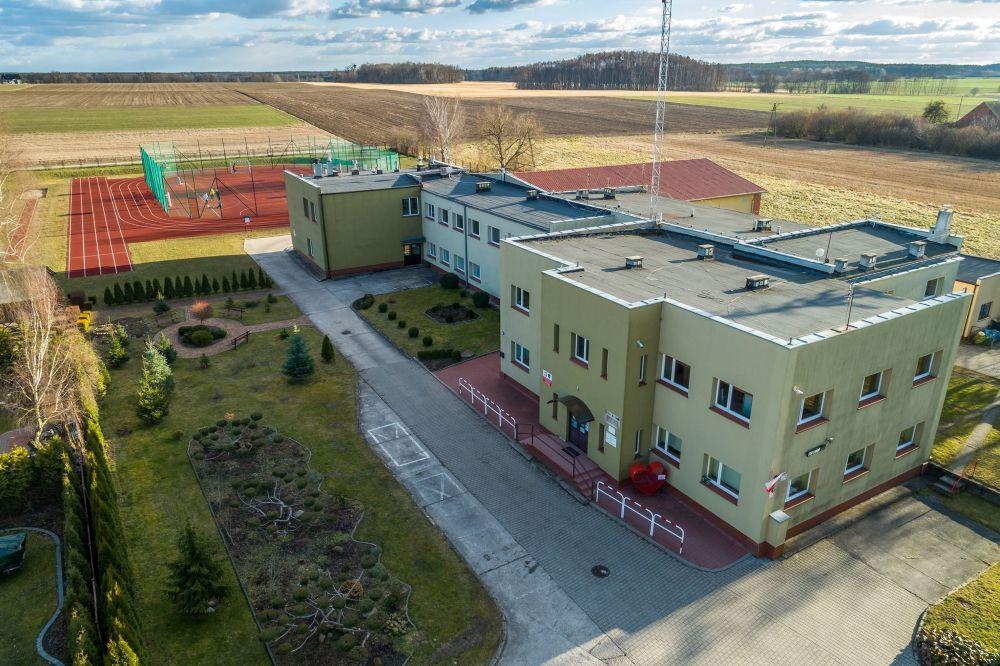 Granty na ekologię i wsparcie mentalne dla szkoły