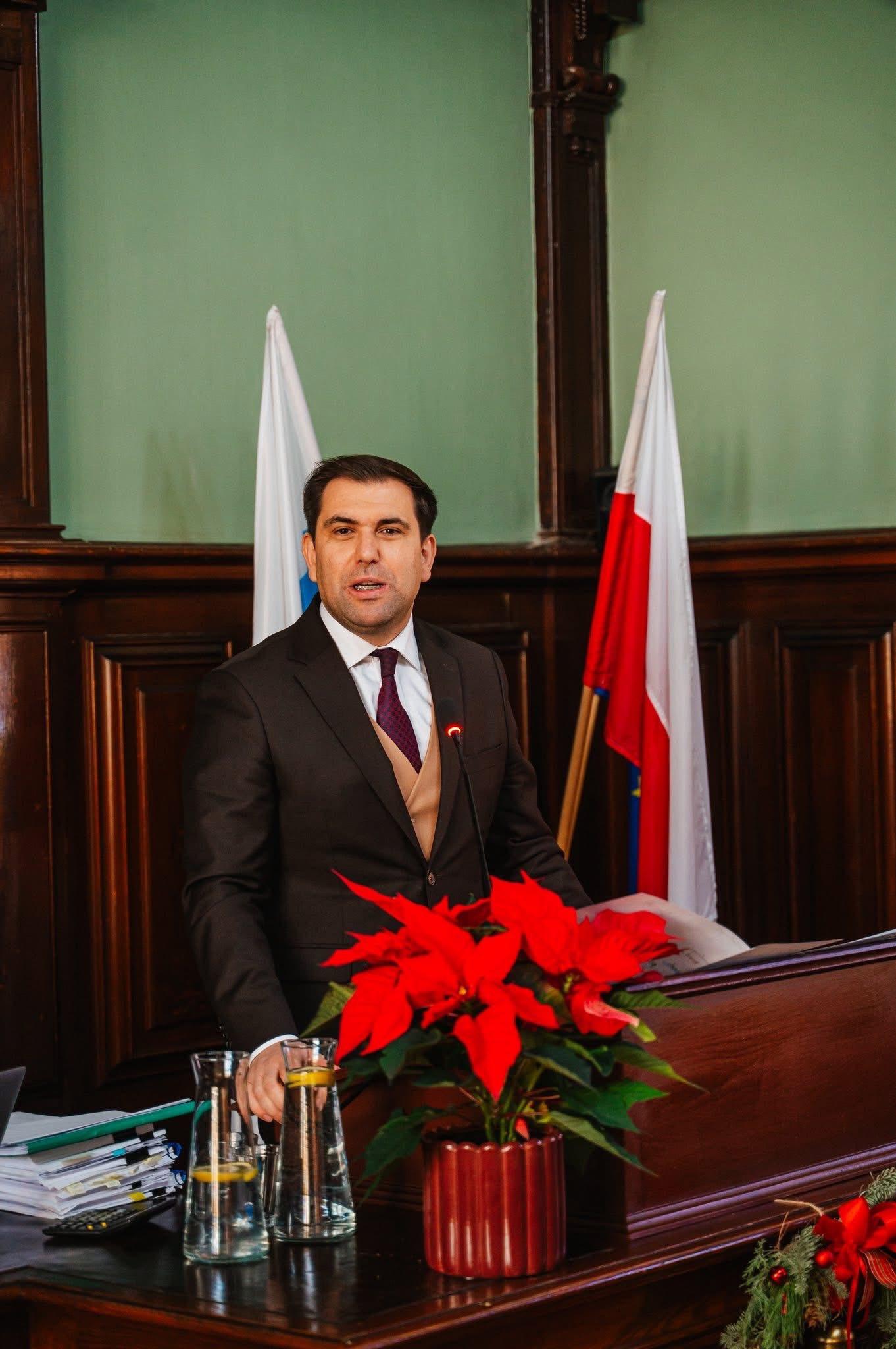 Budżet uchwalony. PiS wsparł Koalicję Obywatelską !