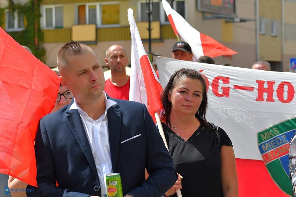 Nowa Nadzieja = stara wojna ? Wrze w legnickiej partii...