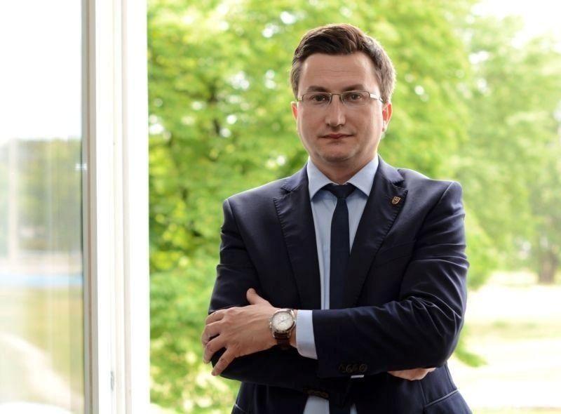 B.Stawiski: Marek Woch jest uzurpatorem a nie bezpartyjnym samorządowcem !