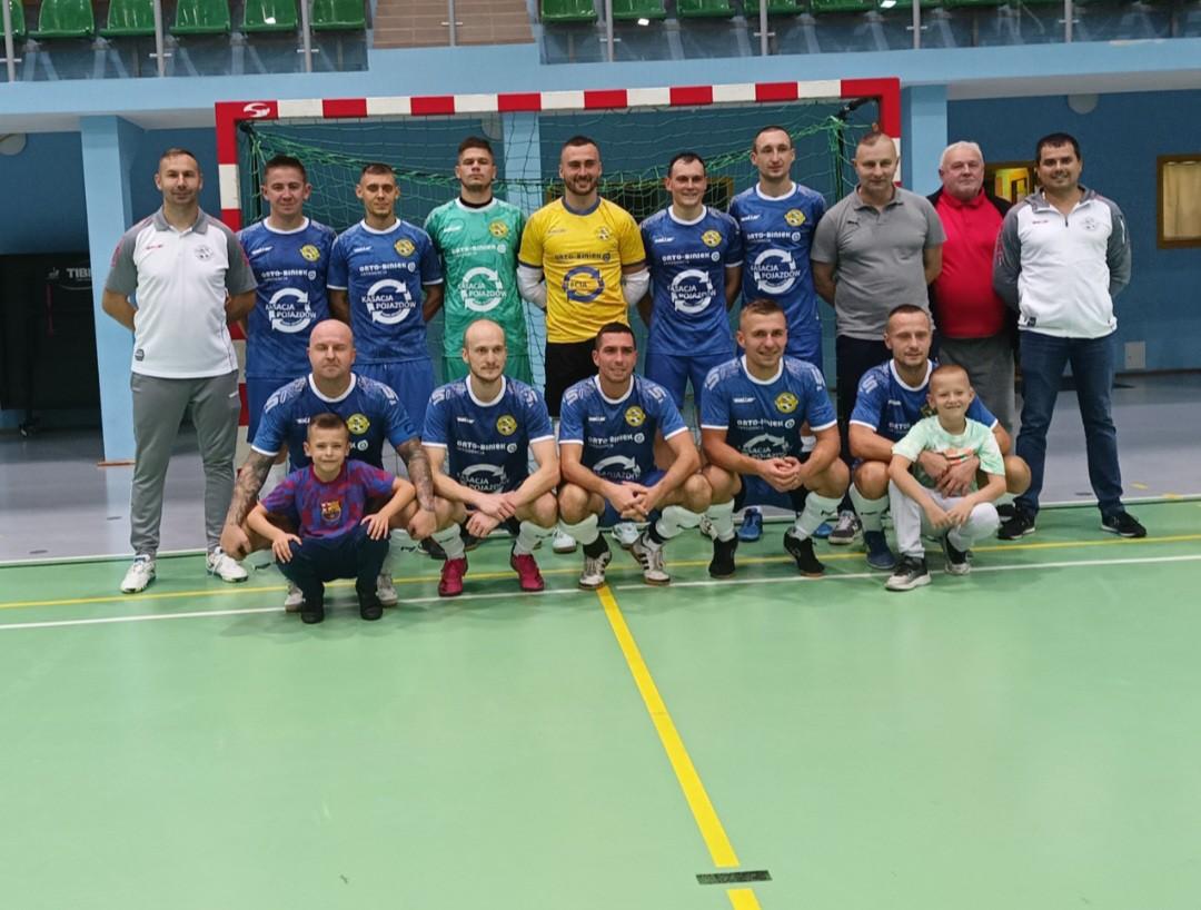 "Domówka" na wyjeżdzie nie jest dla FUTBOL 5 problemem...Awans w PP !