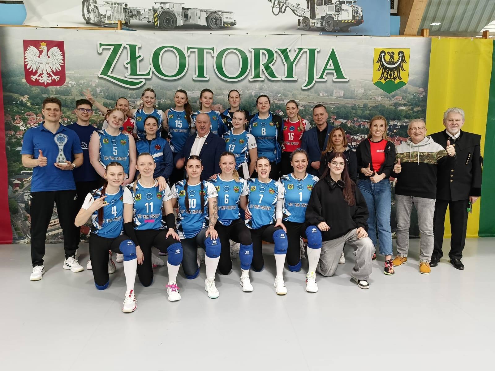 Siatkarki KKS Mine Master awansowały do finałowej potyczki o 2 ligę