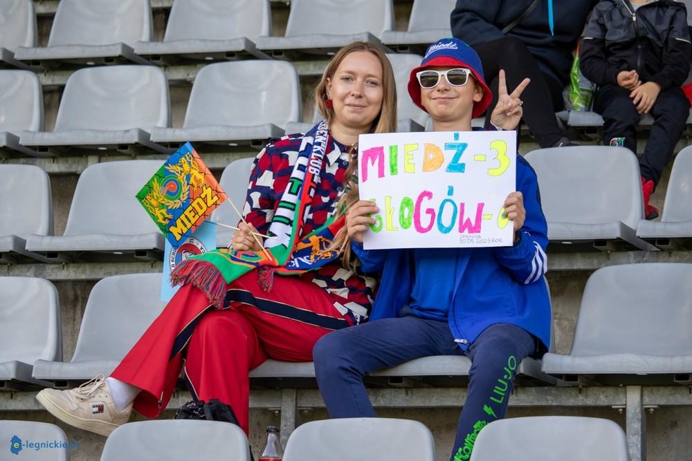 Derby 1 ligi  w pełnej obsadzie kibicowskiej. Górą zdrowy rozsądek !