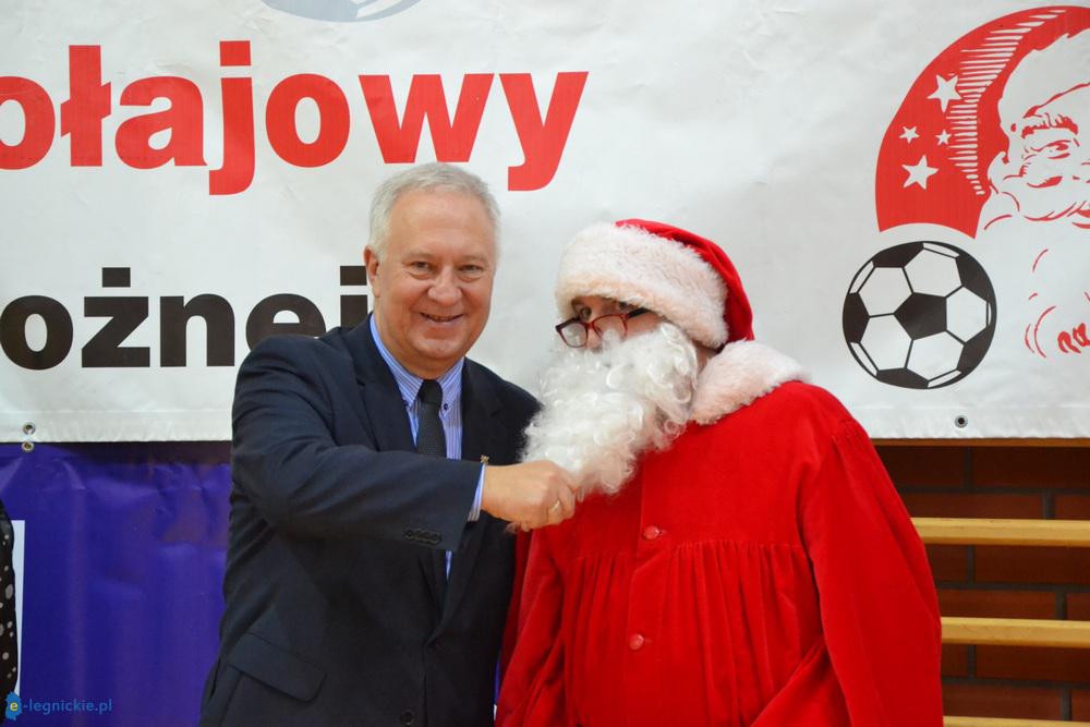 Odwołany Turniej Mikołajkowy. Ratusz i DolZPN odpowiedzialni w obliczu covid-19!