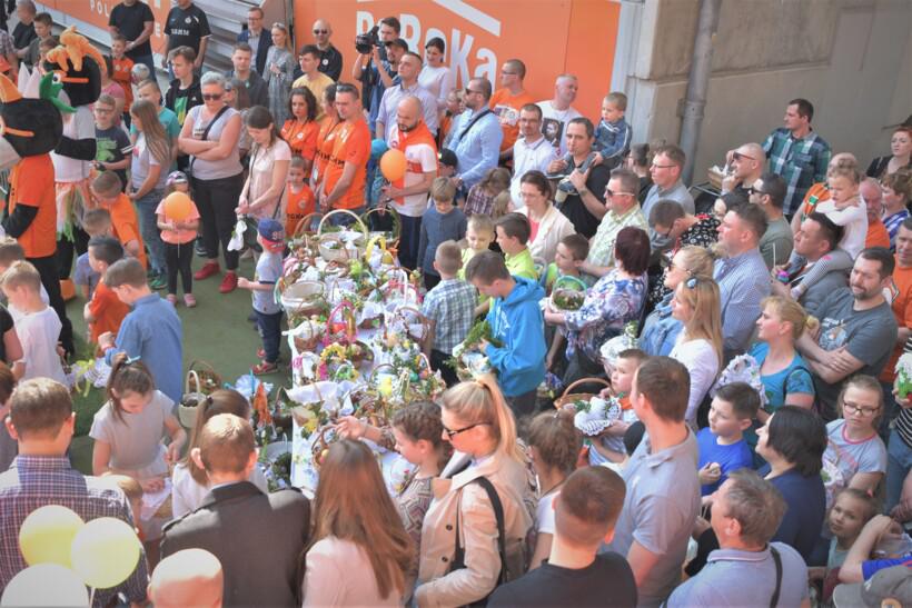 W Wielką Sobotę święcenie pokarmów wielkanocnych na stadionie Zagłębia