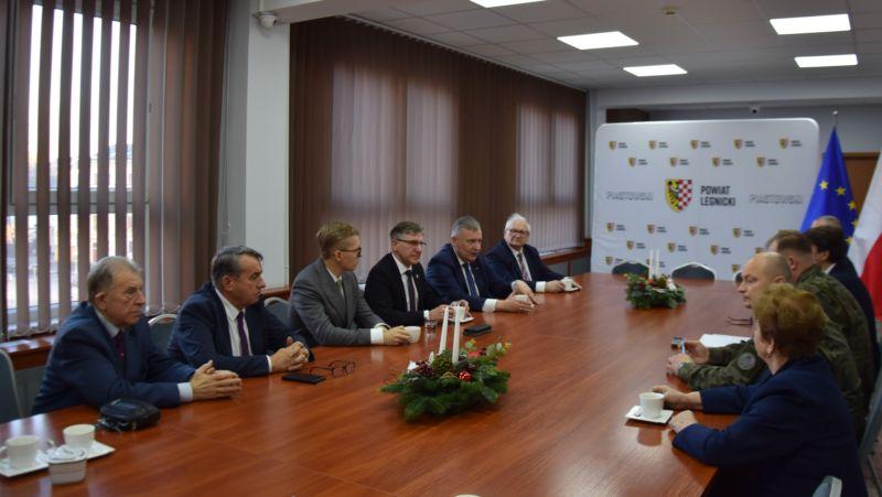 Spotkanie samorządowców z Wiceministrem Obrony Narodowej Pawłem Bejdą