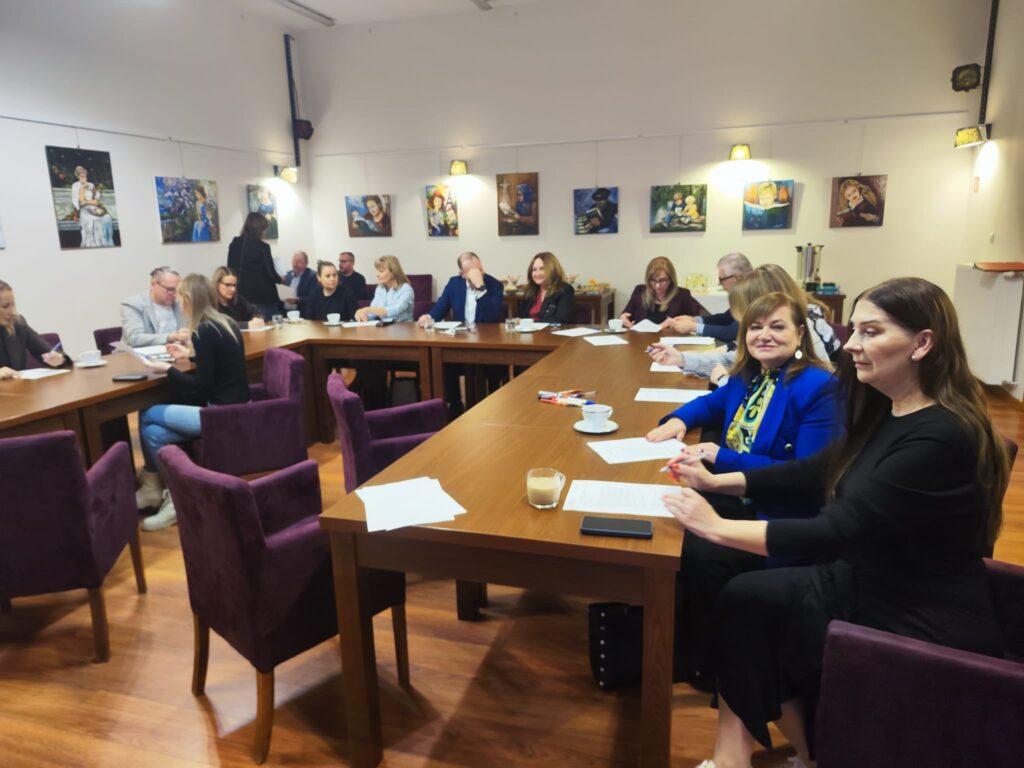 Jak będzie wyglądać przyszłość demograficzna Prochowic?