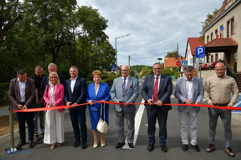 Ulica Gwarna (423 m) w Kunicach za 1 mln (FOTO)