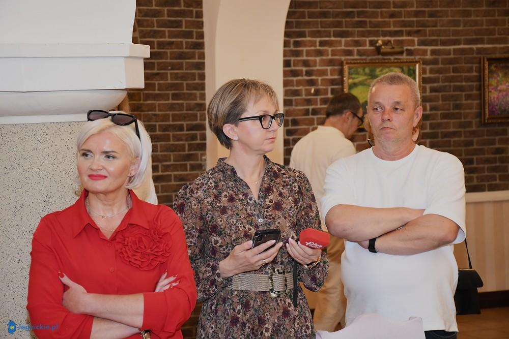 Zwolennicy K. Nawrockiego bez euforii i poczucia klęski (FOTO)