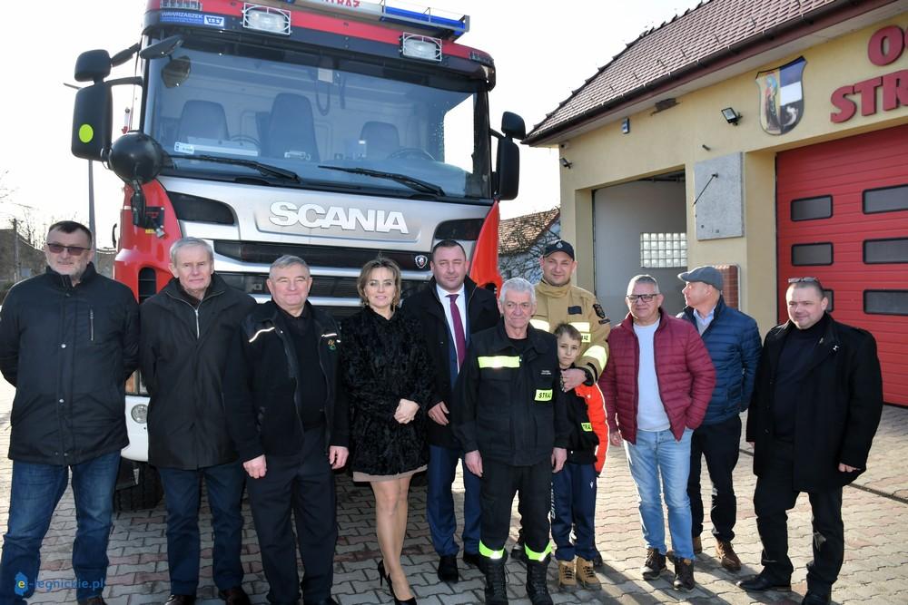 OSP Kunice z nowym wozem strażackim (FOTO)