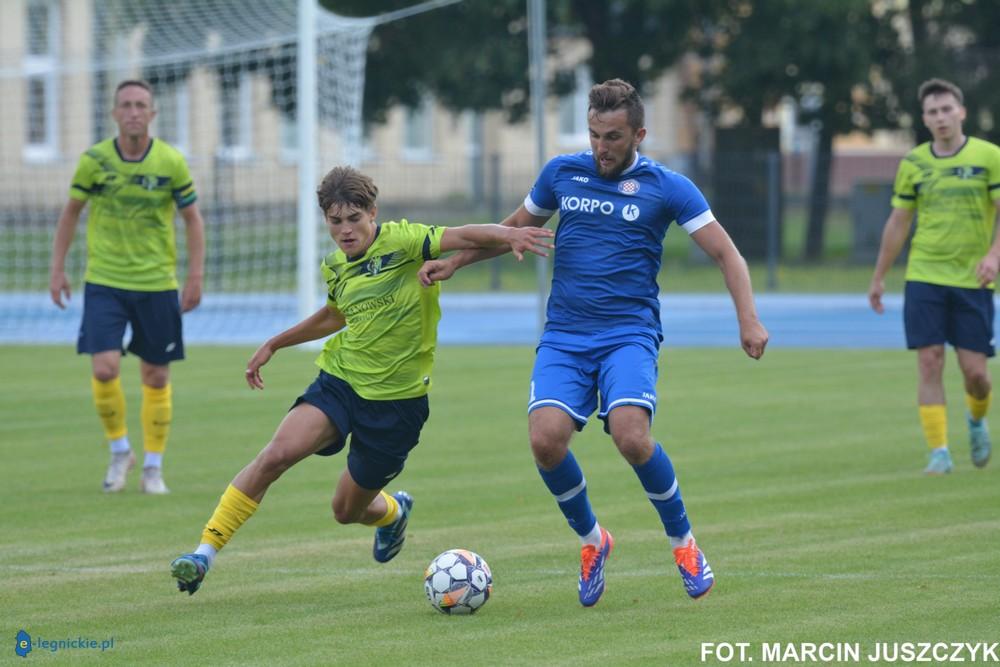 Remisowe starcie beniaminków (FOTO)