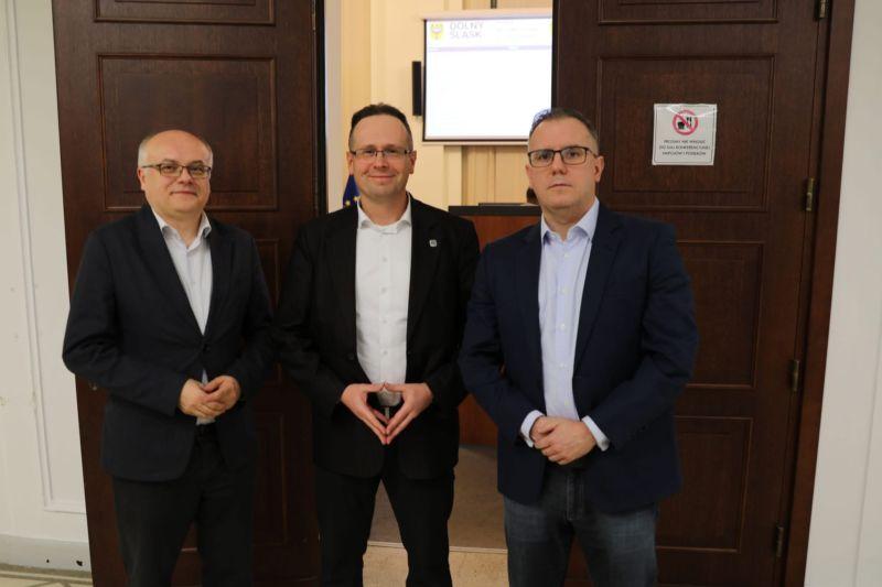 Czy powstanie nowy klub radnych w Sejmiku? Szykuje się rewolta...