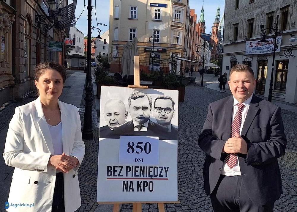 Lewica wzywa premiera M.Morawieckiego o pieniądze z KPO (FOTO)