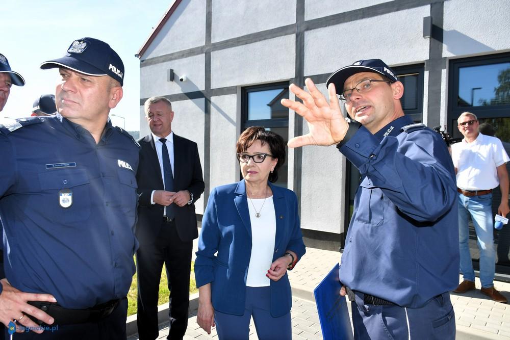 Policja wróciła do Męcinki (FOTO)