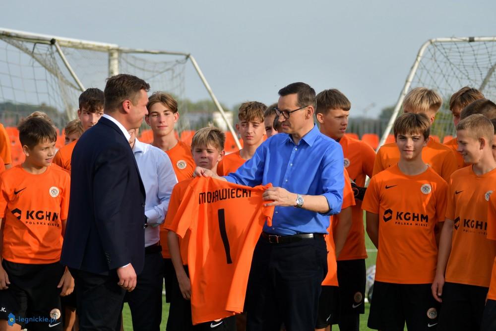 Premier M.Morawiecki w Akademii Piłkarskiej Zagłębia Lubin (FOTO)