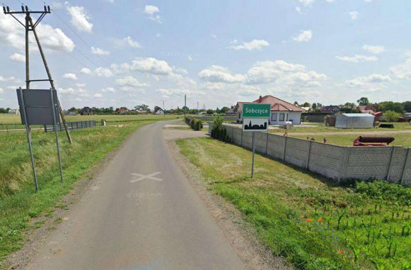 Nowa nawierzchnia, stare problemy. Sobczyce nadal walczą o bezpieczeństwo