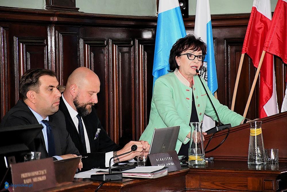 Uchwała antyimigracyjna znów rozgrzewa Jawor. W tle referendum o odwołanie burmistrza?